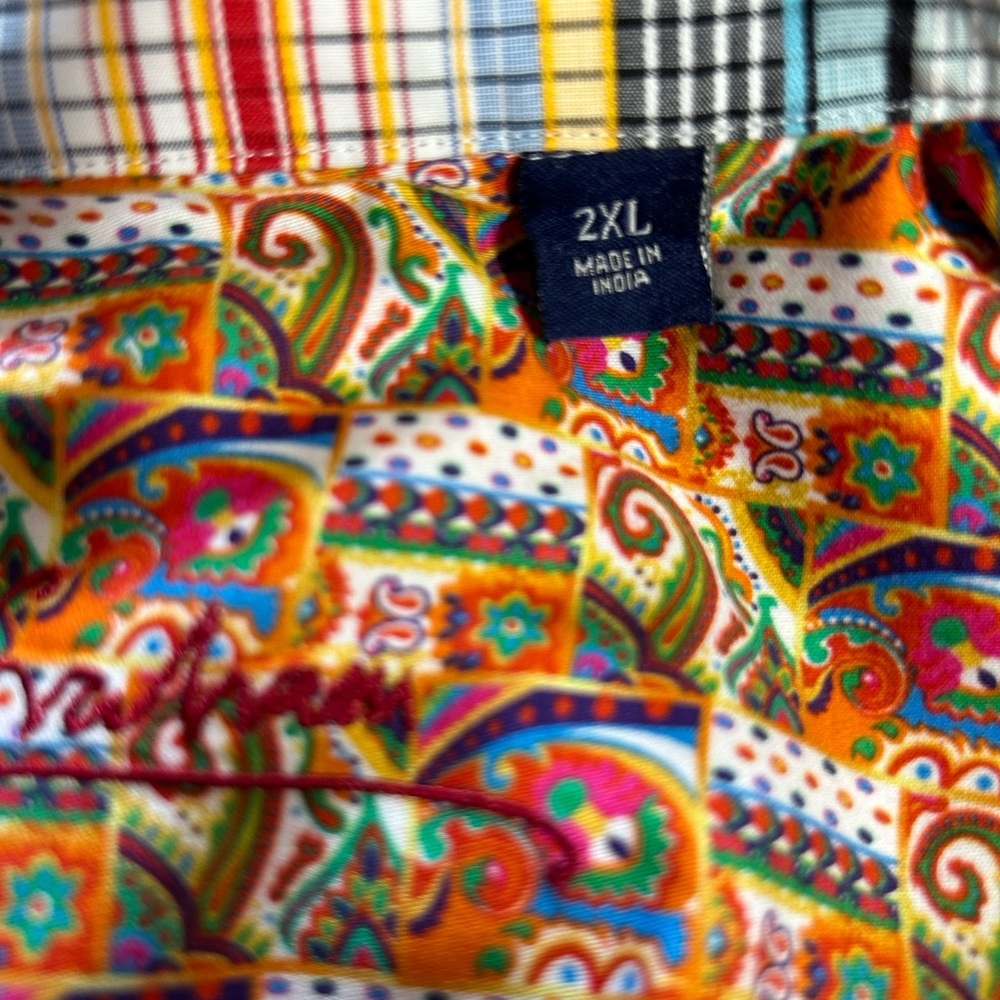Robert Graham size 2XL 100% cotton
Long sleeves with contrasting button cuffs - Picture 6 of 9